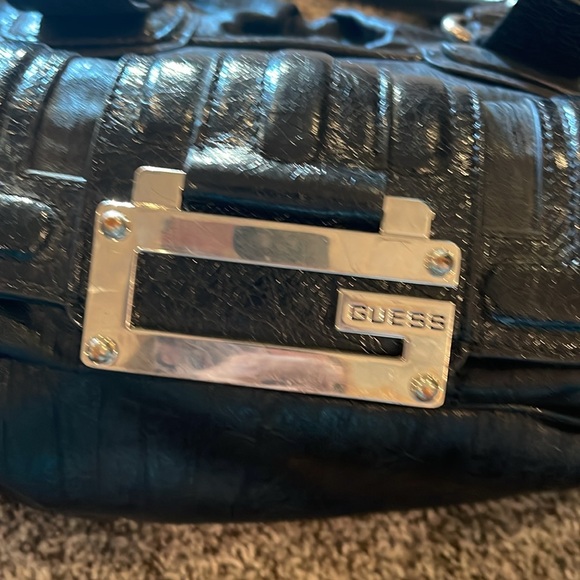 Guess Handbag and belt - Picture 3 of 12